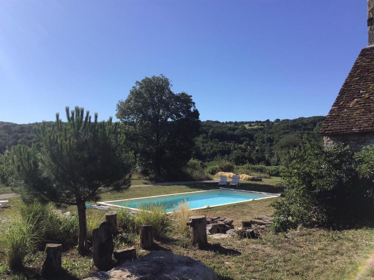 ホテル La Ferme De Roquedure Montfaucon  エクステリア 写真