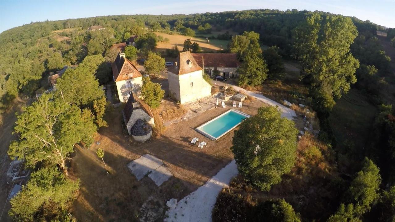 ホテル La Ferme De Roquedure Montfaucon  エクステリア 写真