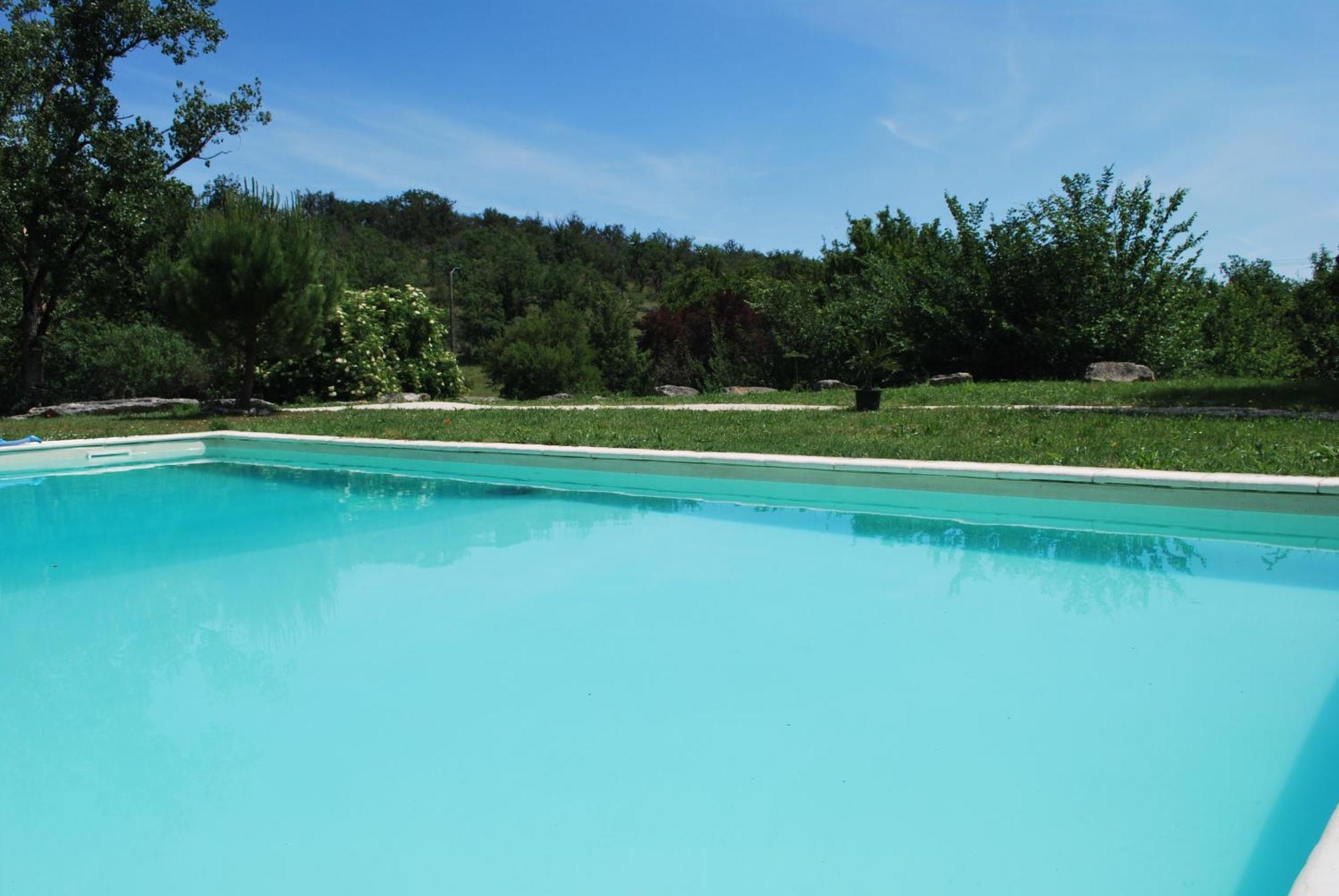 ホテル La Ferme De Roquedure Montfaucon  エクステリア 写真